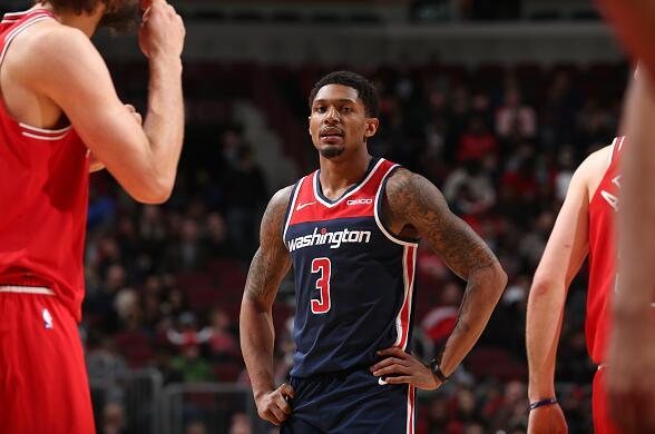 为比赛的举 为比赛的举