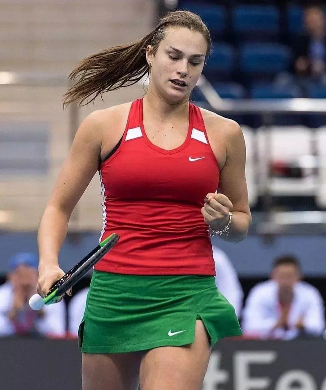 两支球队都 两支球队都