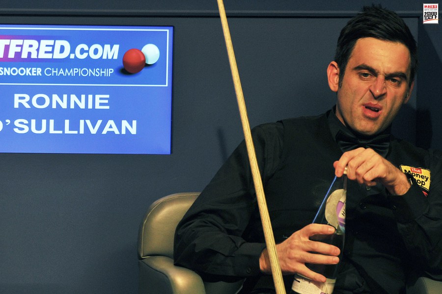 足坛冉冉升 足坛冉冉升